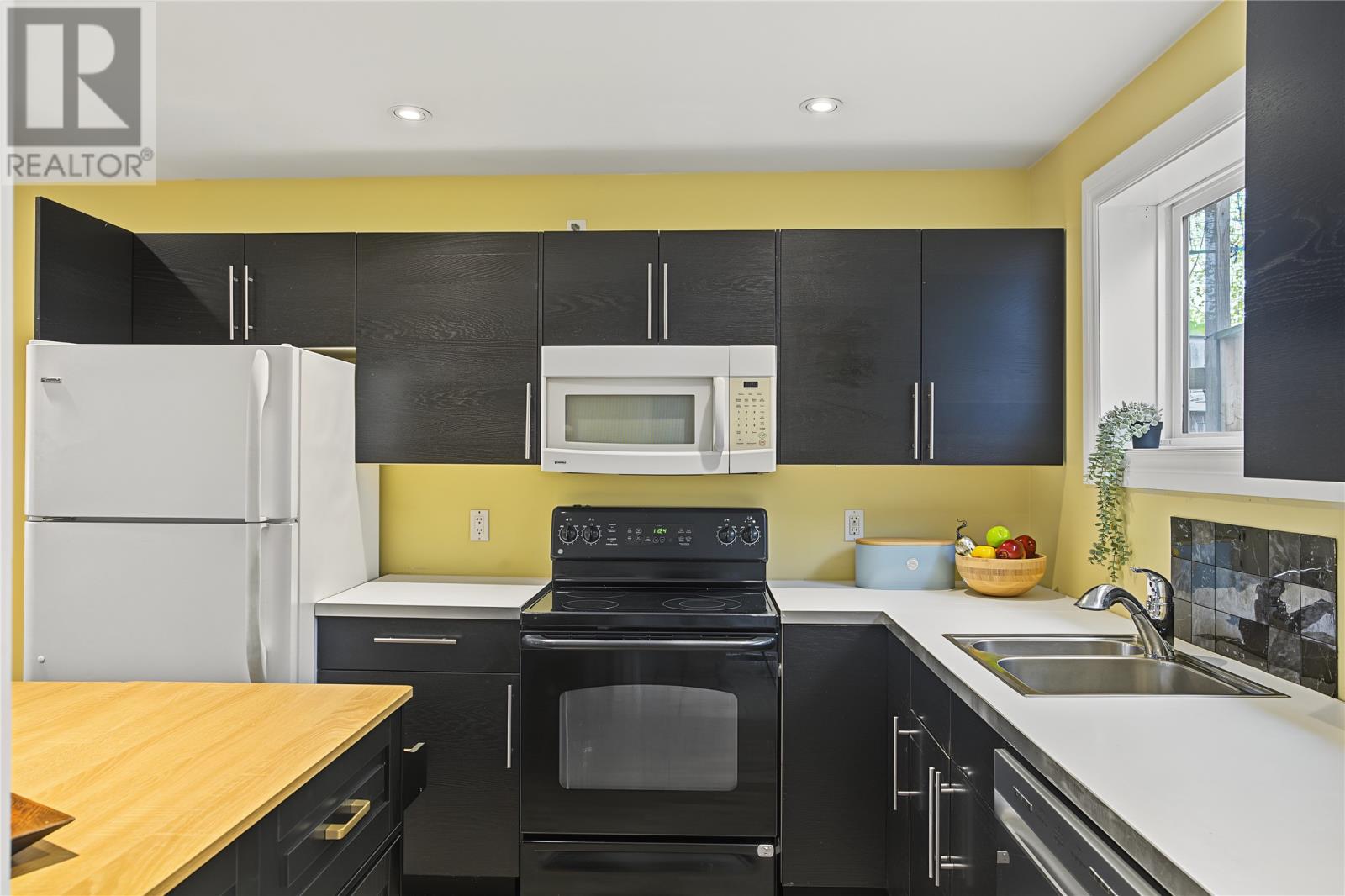 30 Scott Street Property Photo 15