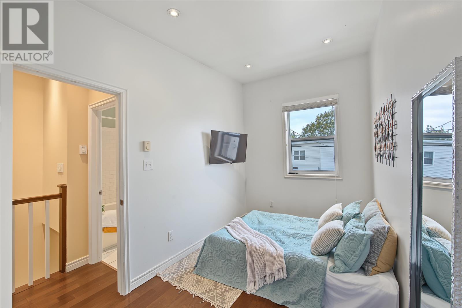30 Scott Street Property Photo 32