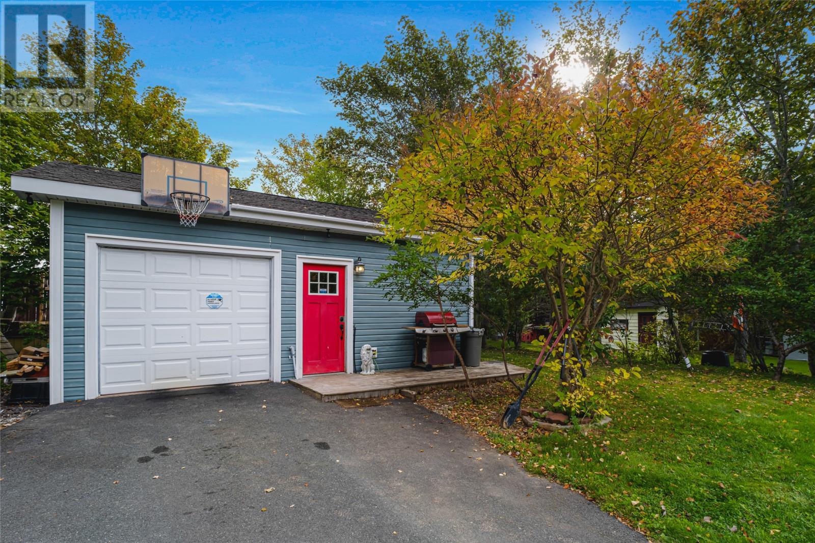 5 Teasdale Street Property Photo 6