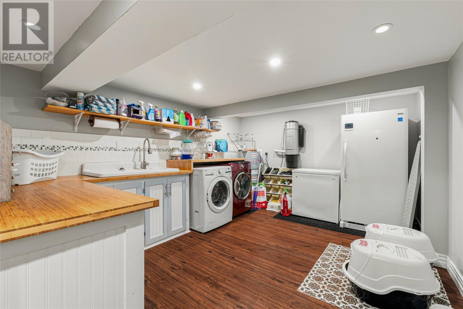 5 Teasdale Street Property Photo 25
