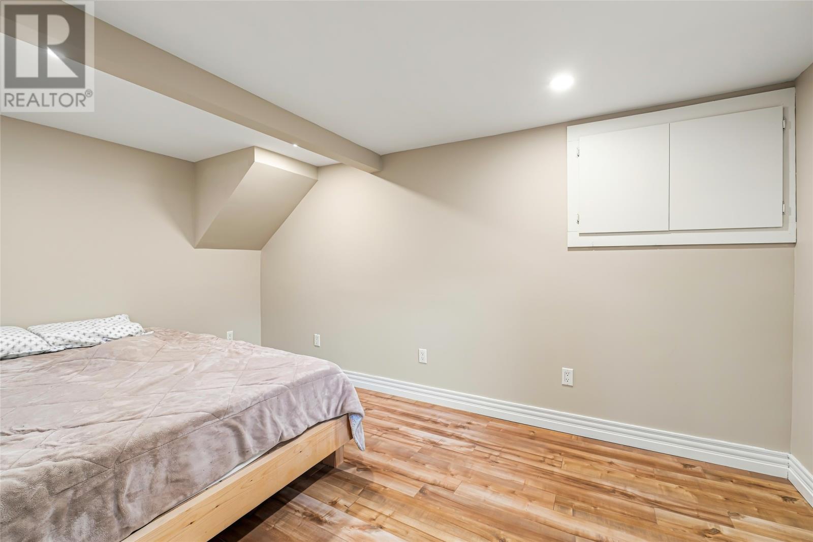 5 Teasdale Street Property Photo 32