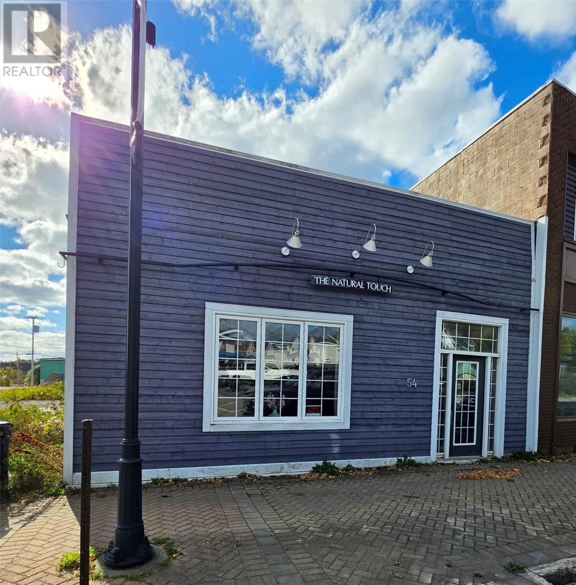 54 High Street Property Photo 1