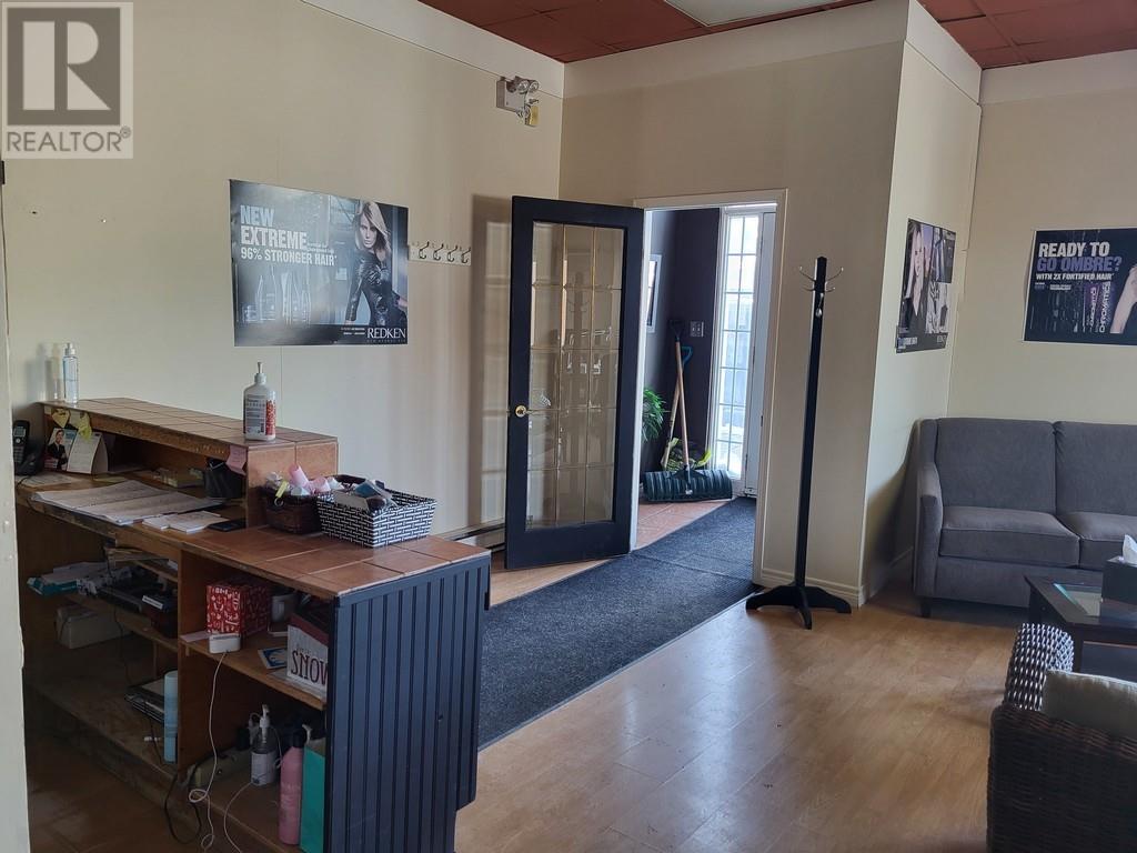 54 High Street Property Photo 7