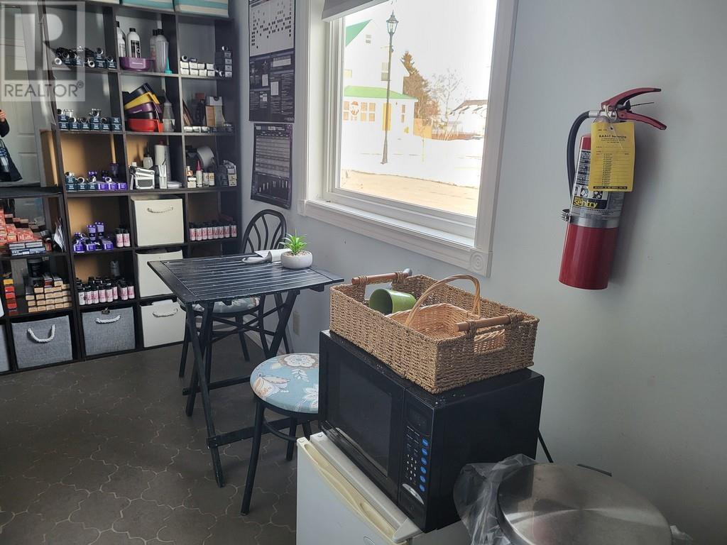 54 High Street Property Photo 22