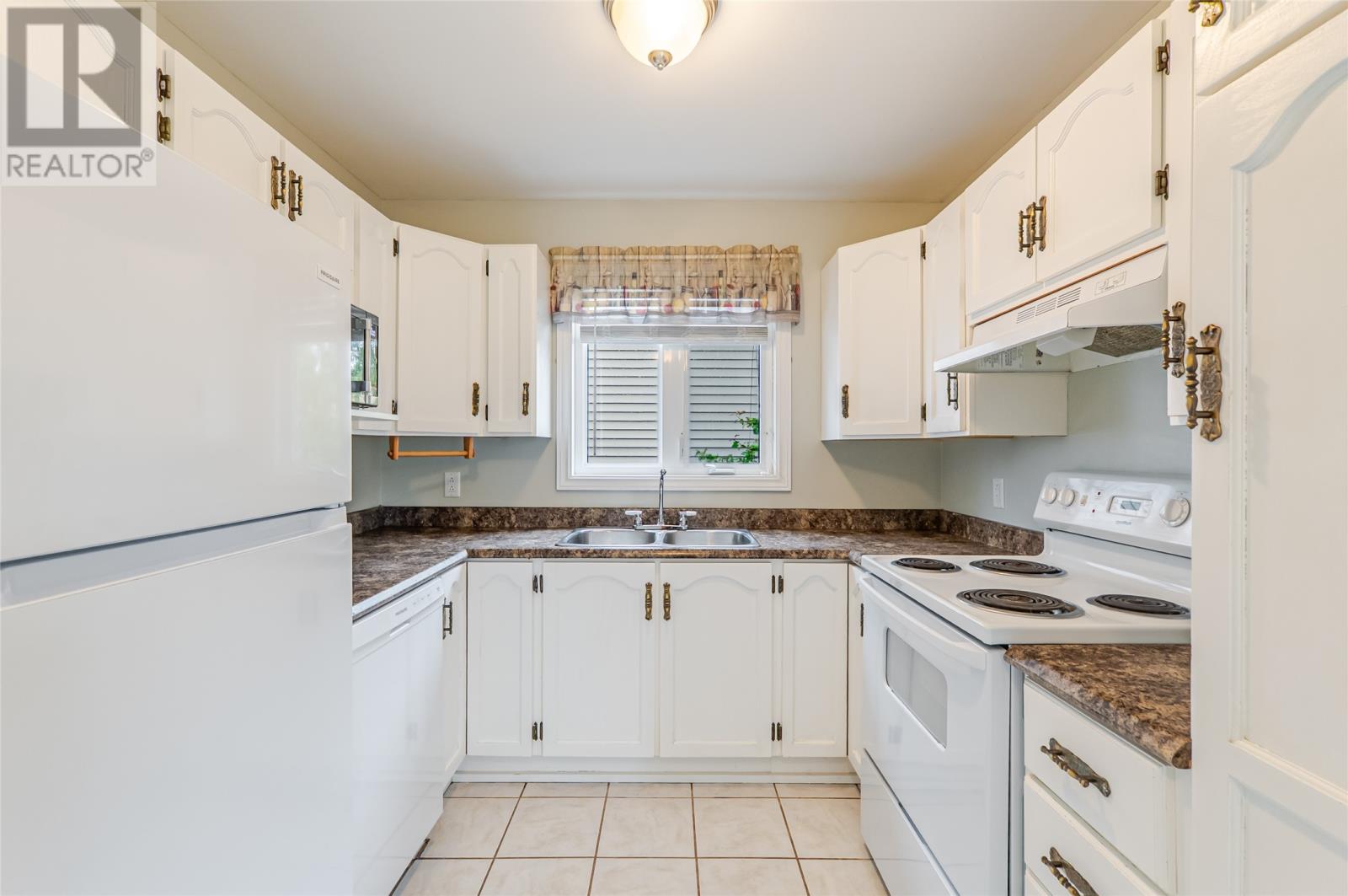 4 Mcgrath Crescent Property Photo 18
