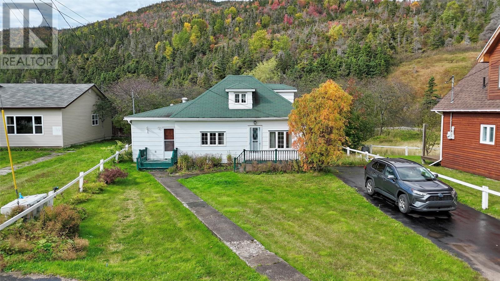 83 Main Road Property Photo 1