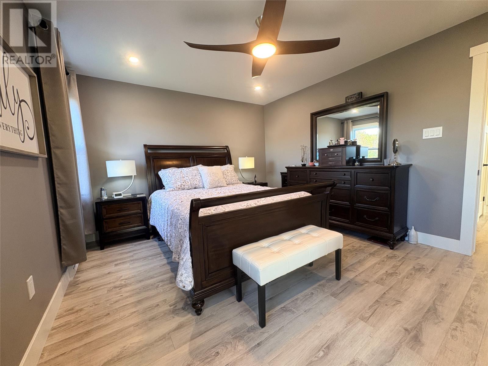 1 William White Boulevard Property Photo 14