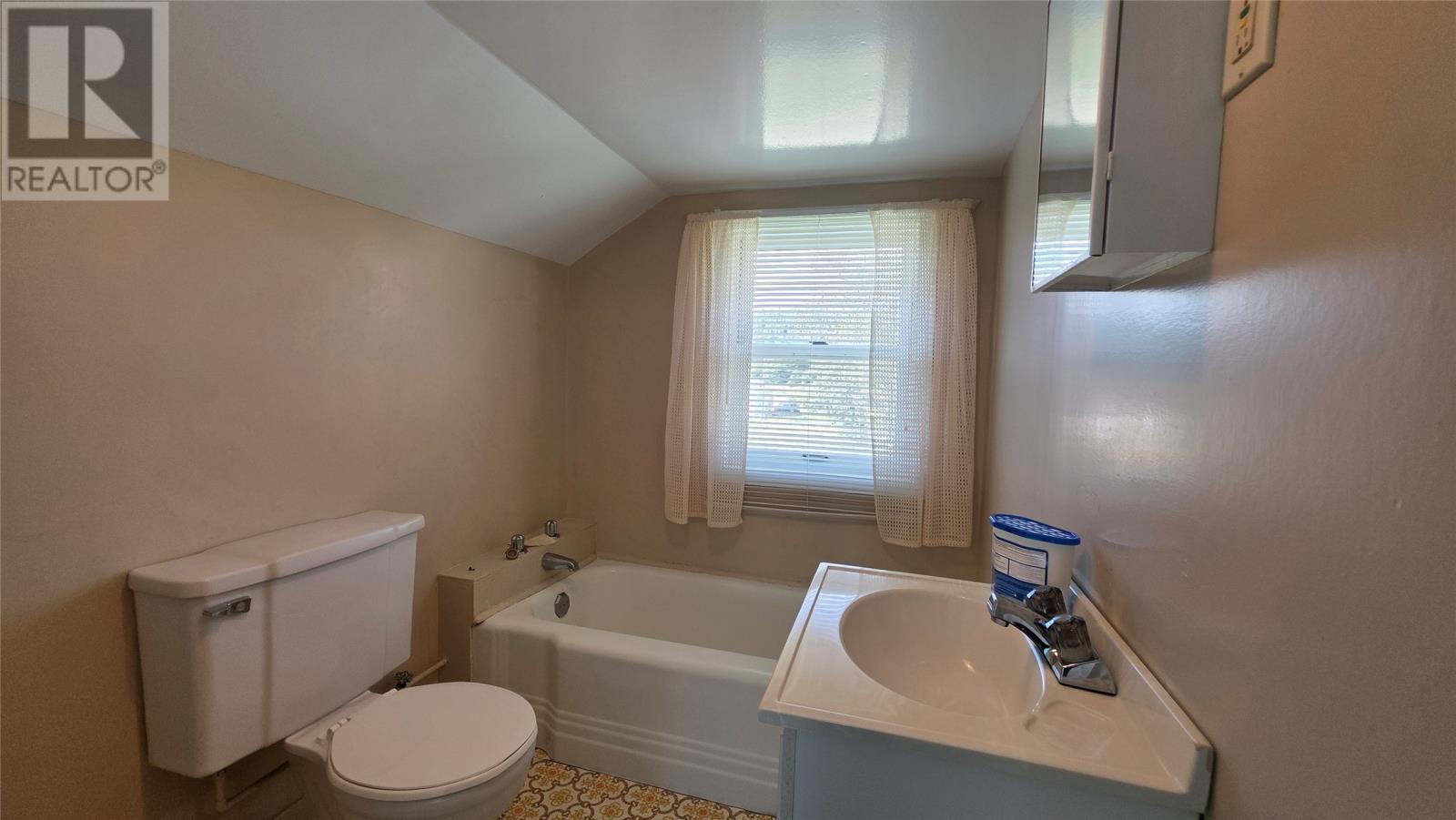 143 Bayview Street Property Photo 31