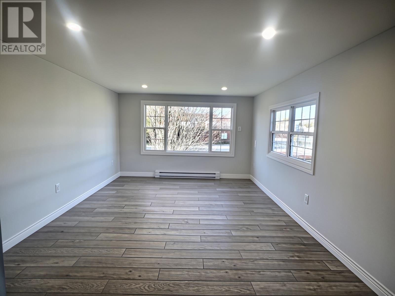 9 Carolyn Drive Property Photo 2