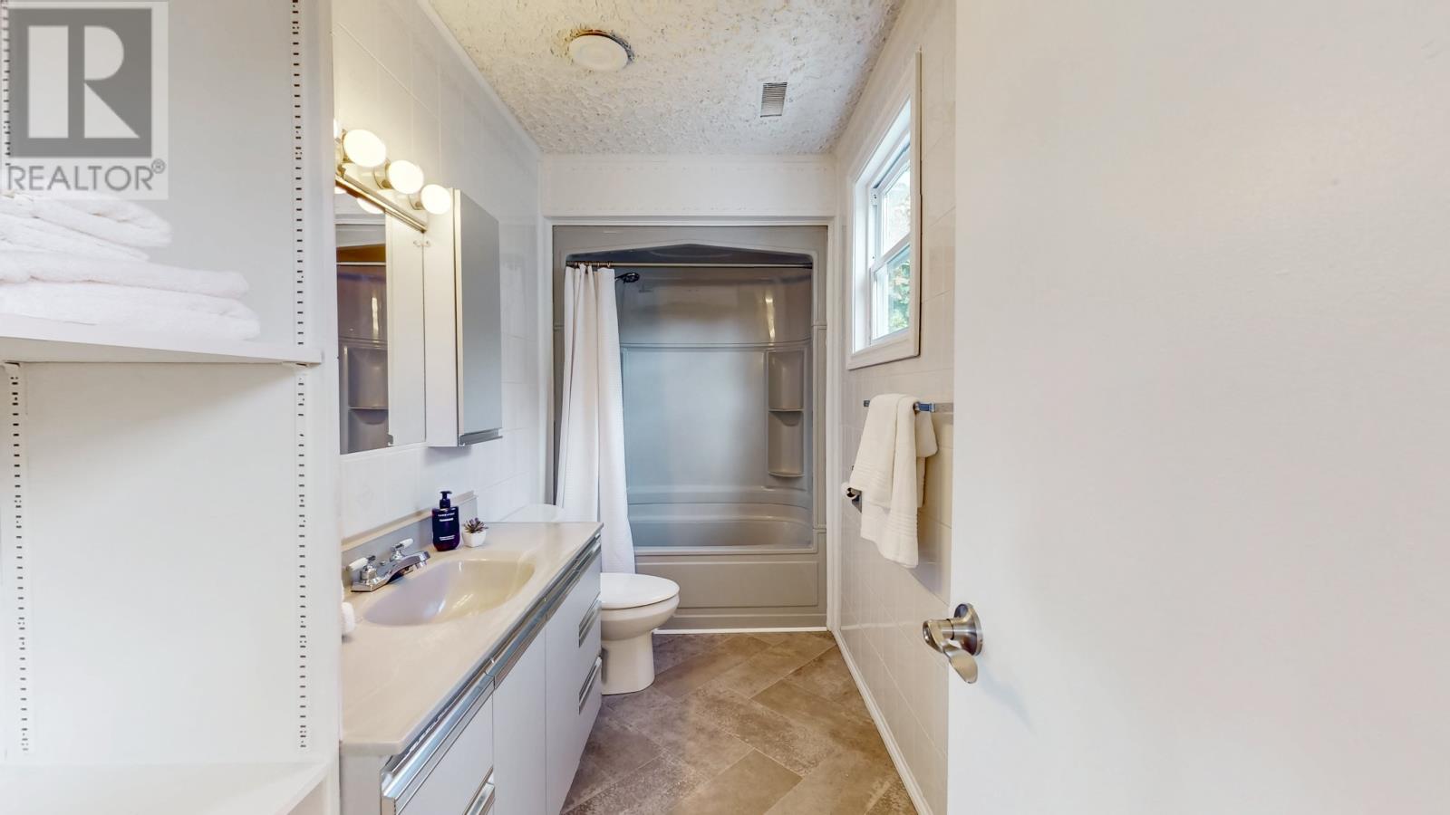 102 Topsail Road Property Photo 29