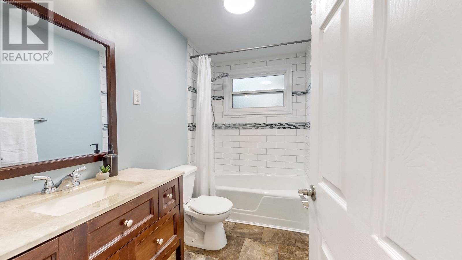 102 Topsail Road Property Photo 40