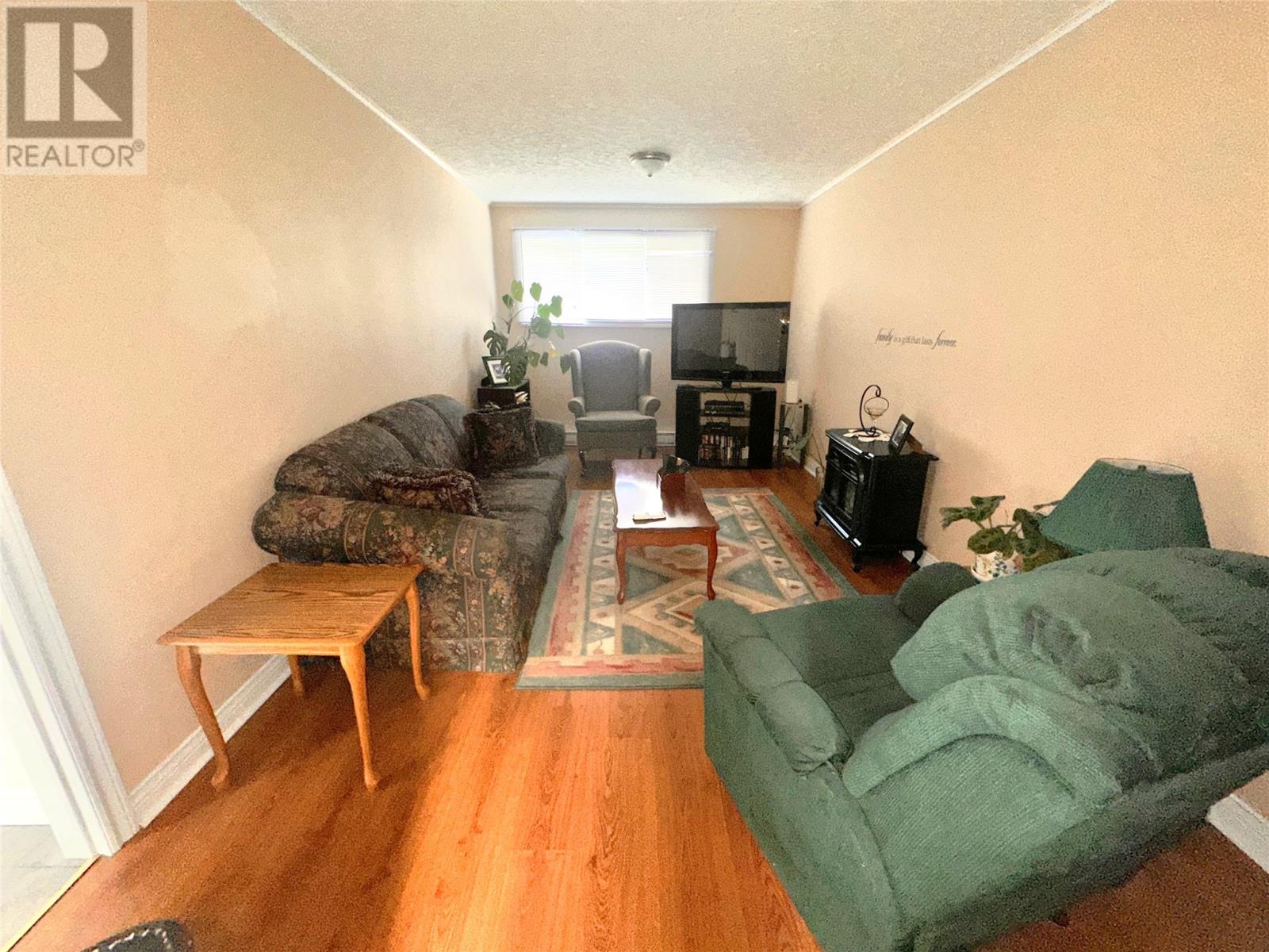 17 Burdrew Place Property Photo 31