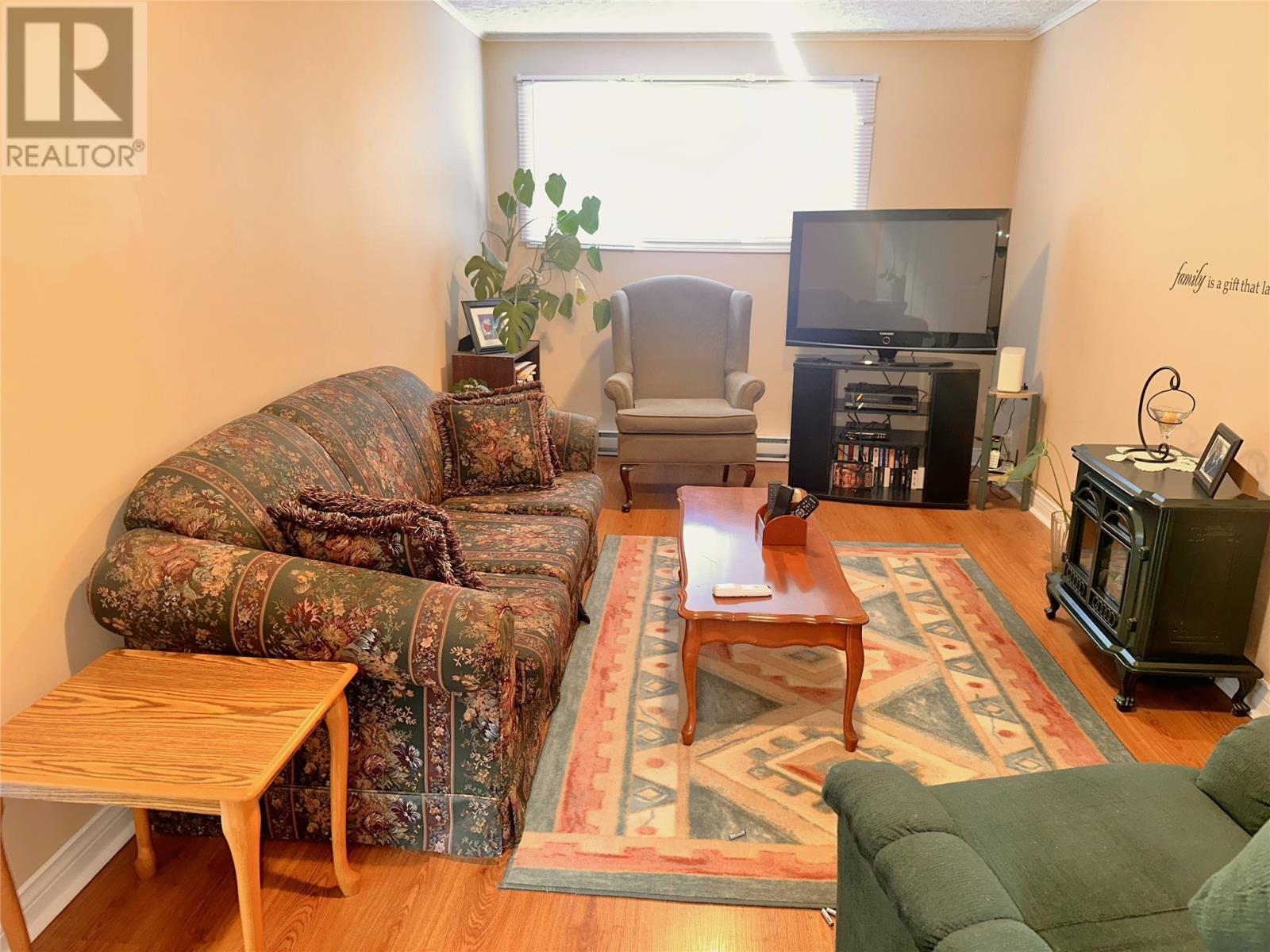 17 Burdrew Place Property Photo 32