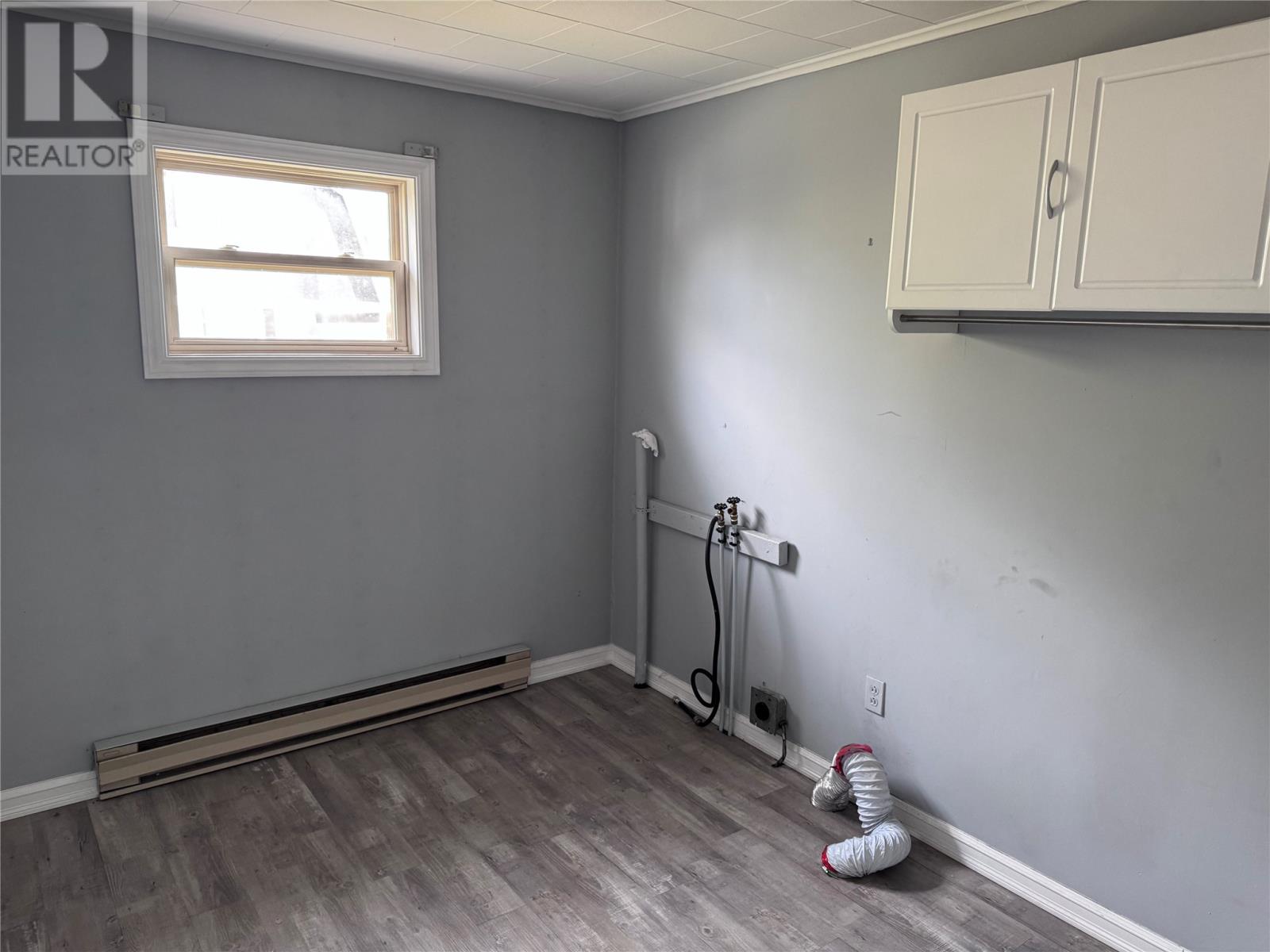 76 Maple Street Property Photo 10
