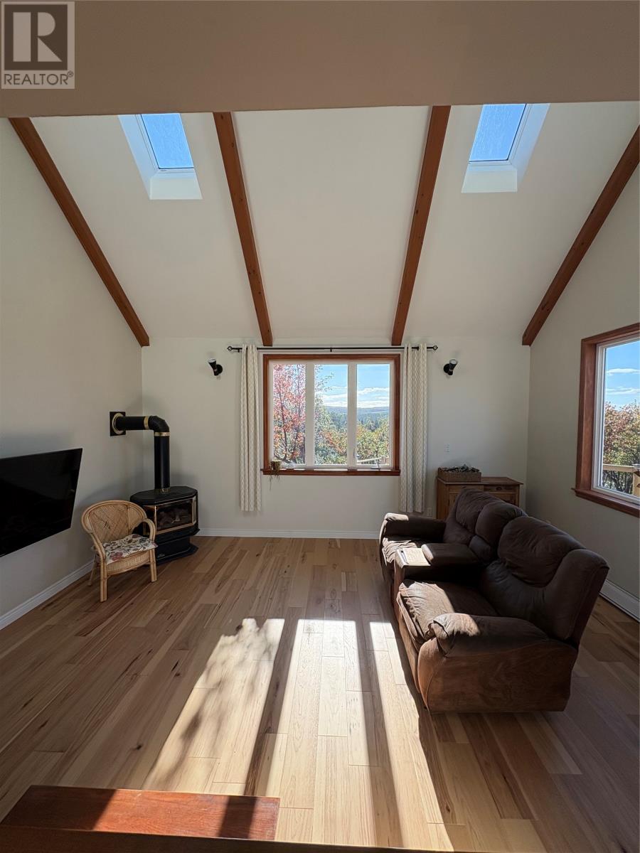 31 Readers Hill Crescent Property Photo 8
