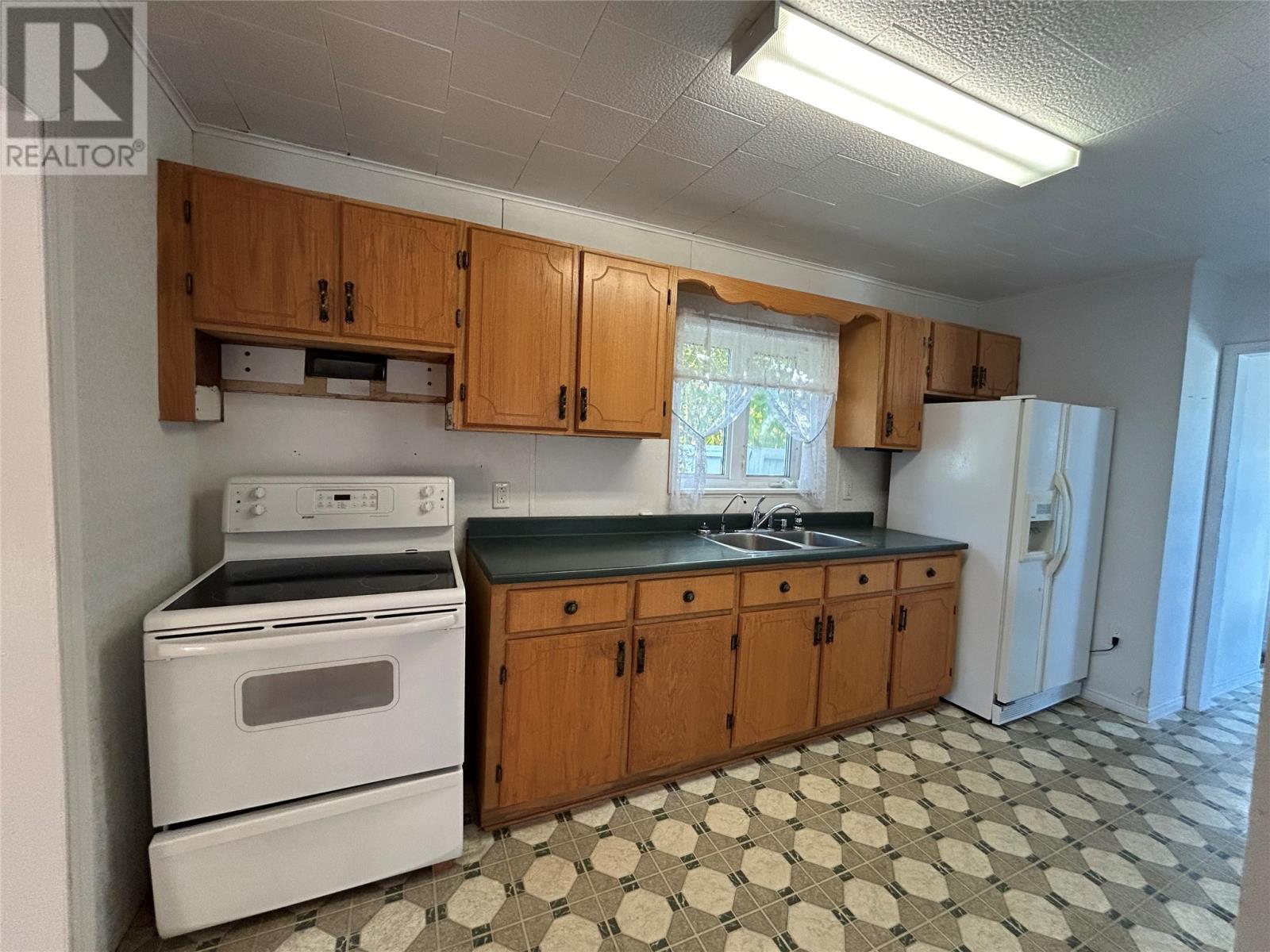1 Stanley Place Property Photo 8