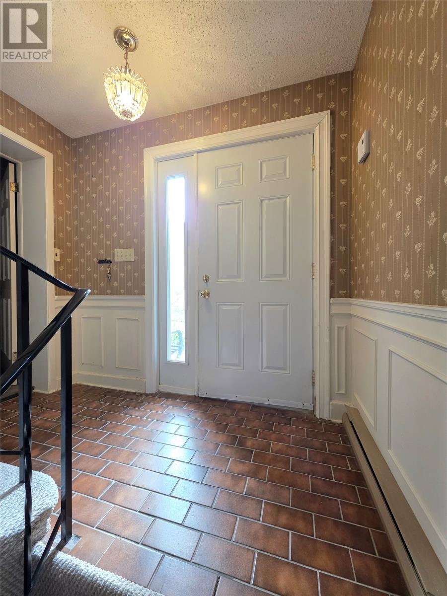 41 Macpherson Avenue Property Photo 11
