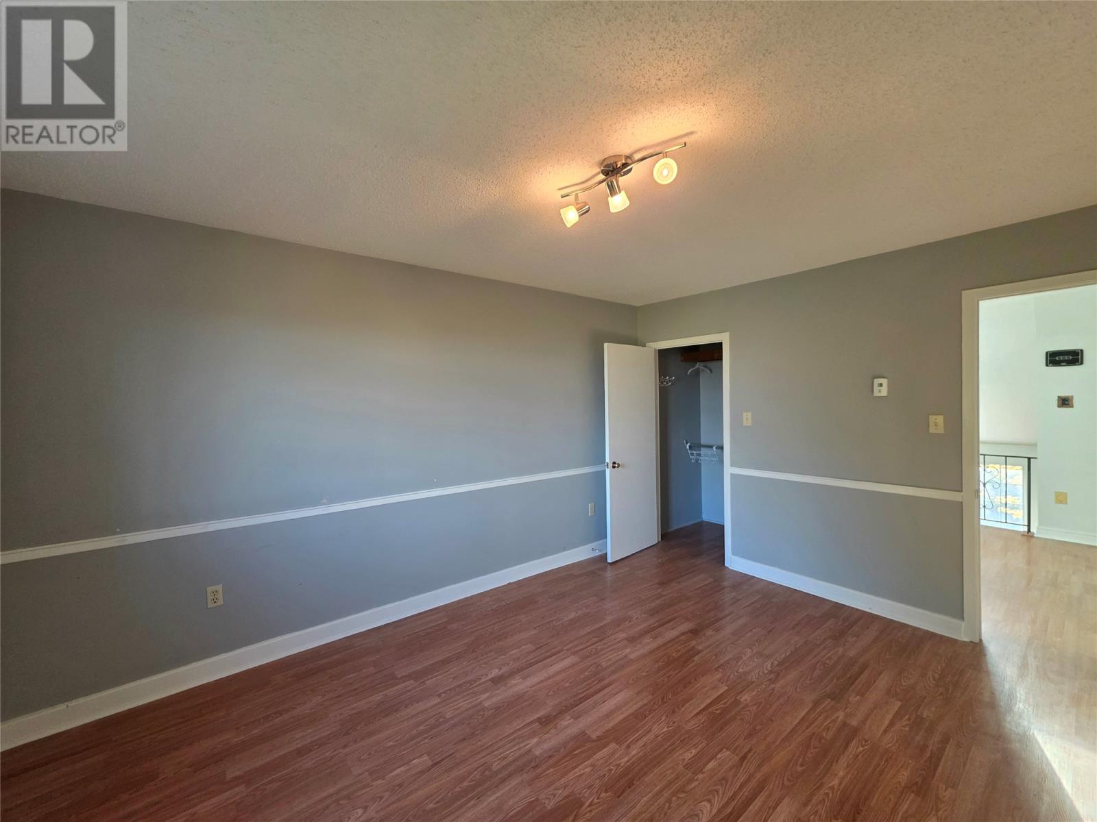 41 Macpherson Avenue Property Photo 17