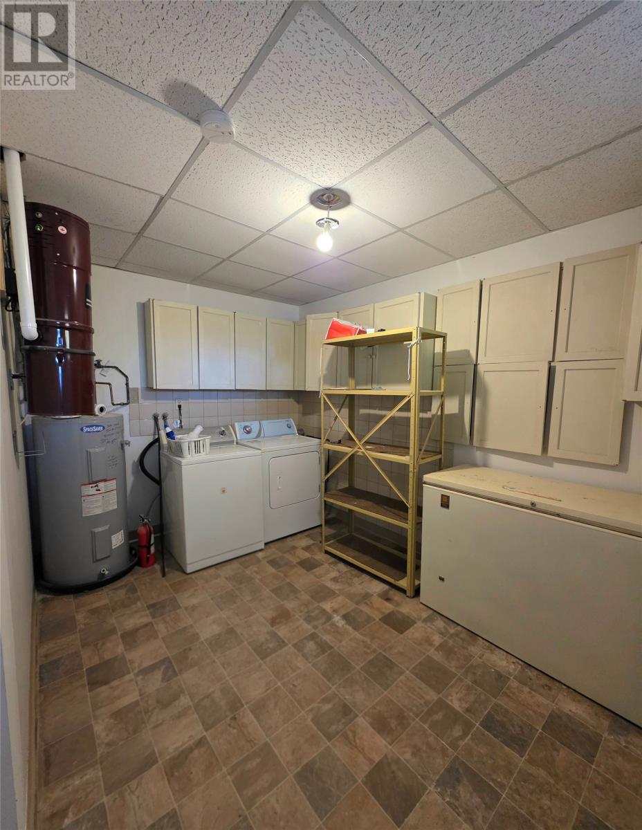 41 Macpherson Avenue Property Photo 28