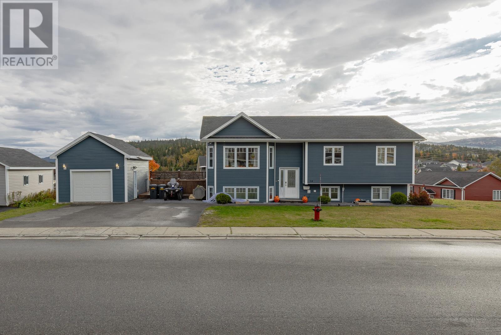 14 Warren Drive