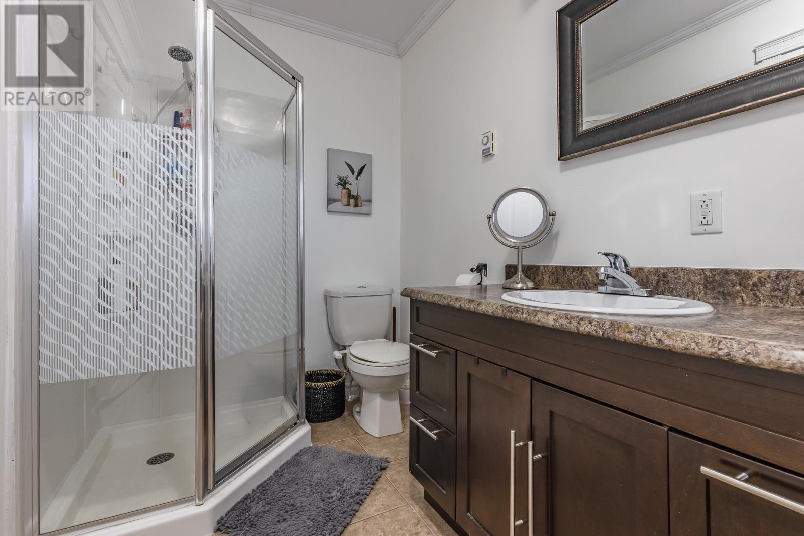 14 Warren Drive Property Photo 8