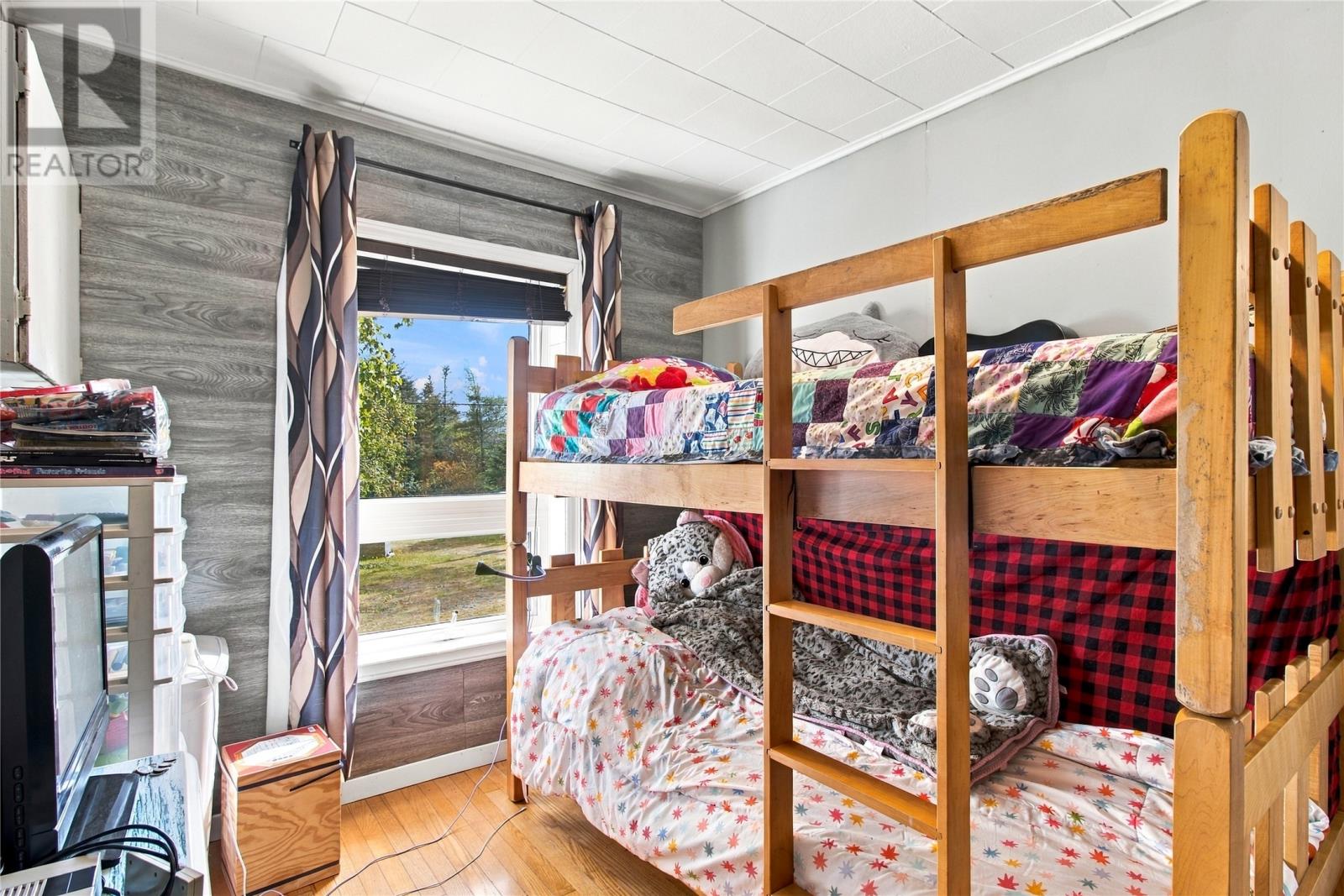542 Beachycove Road Property Photo 4