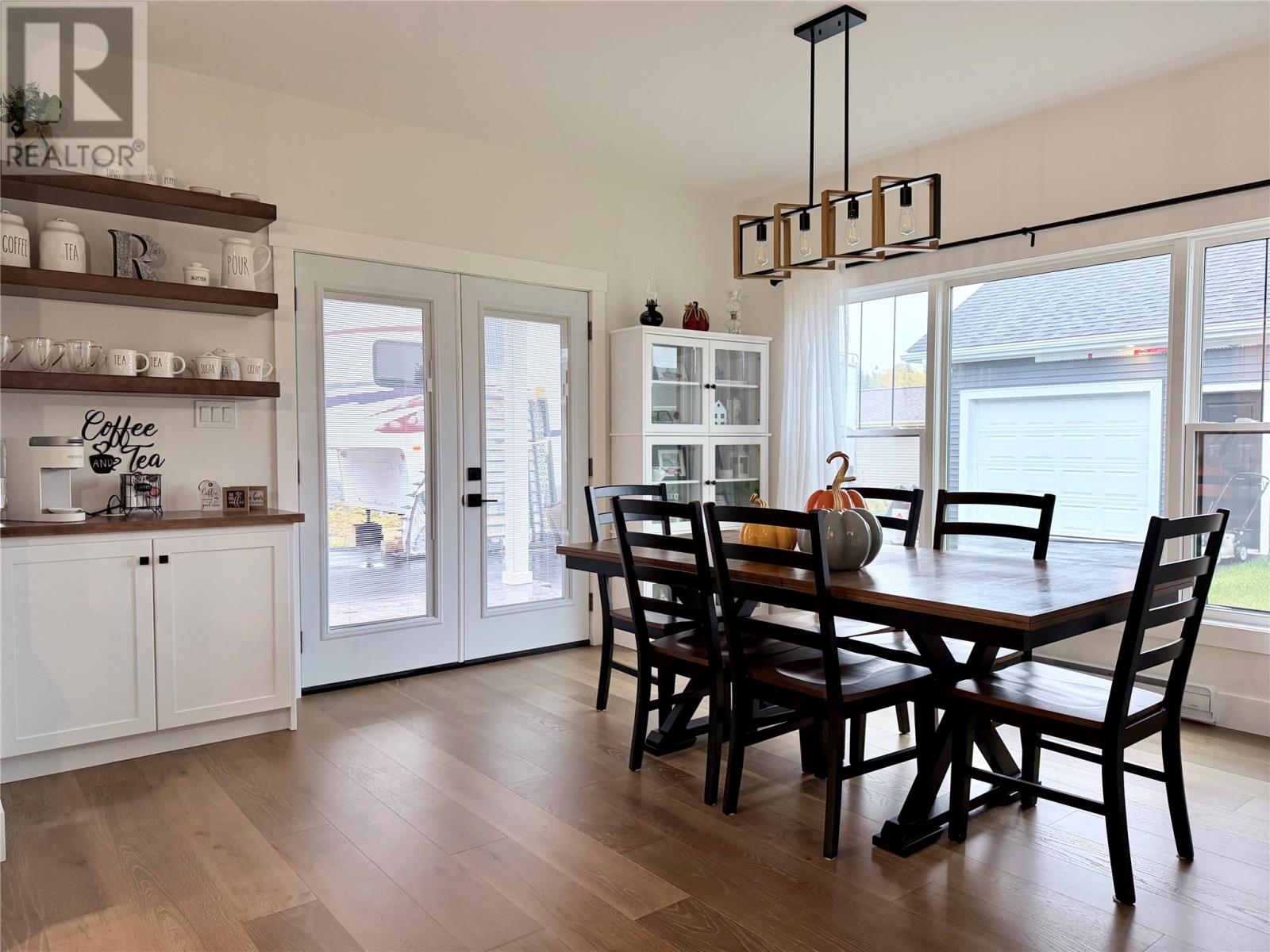28 Pike Street Property Photo 17