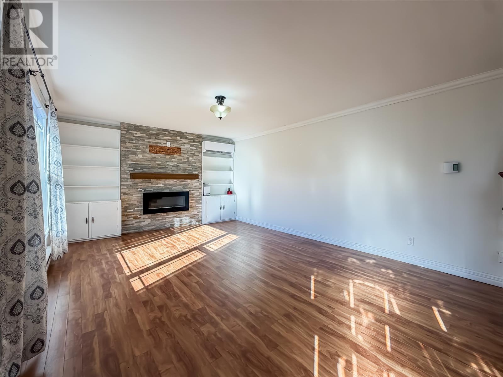 358 Creston Boulevard Property Photo 9