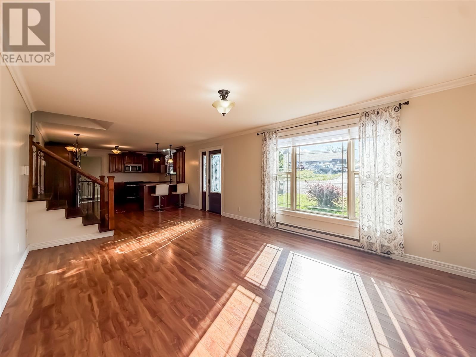 358 Creston Boulevard Property Photo 11