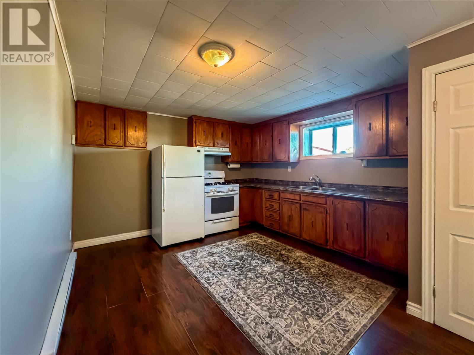 358 Creston Boulevard Property Photo 20