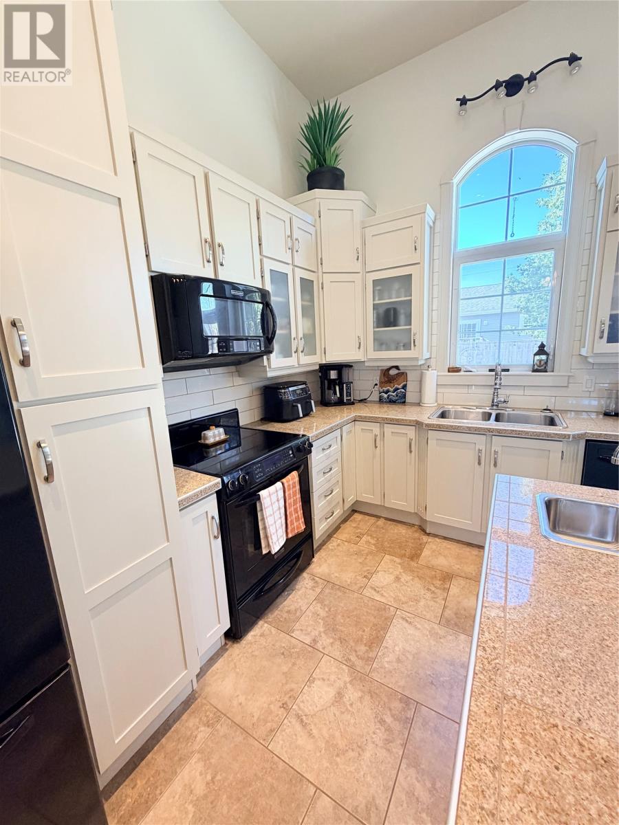 10 Ball Street Property Photo 13
