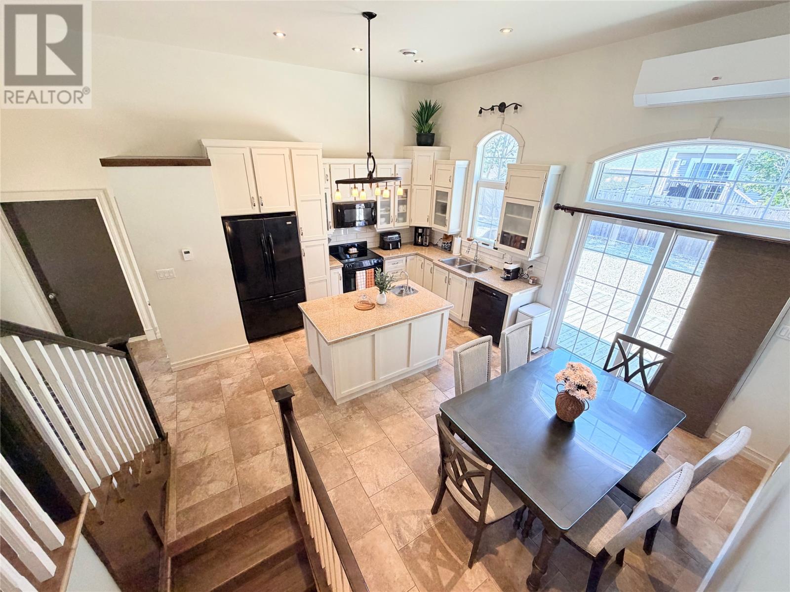 10 Ball Street Property Photo 15