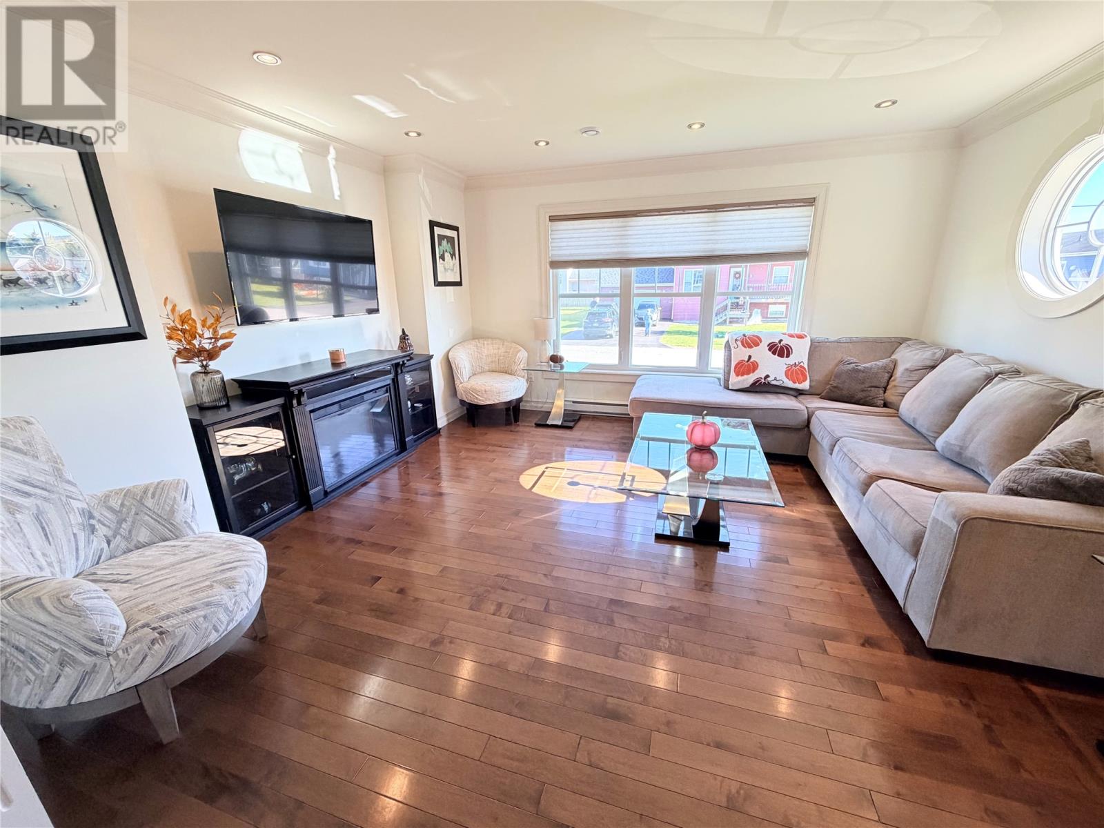 10 Ball Street Property Photo 18