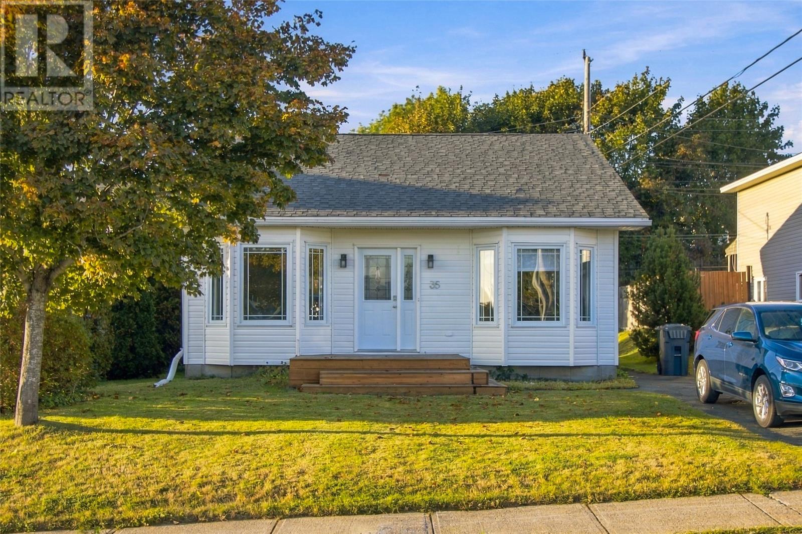 35 Ellesmere Avenue Property Photo 1
