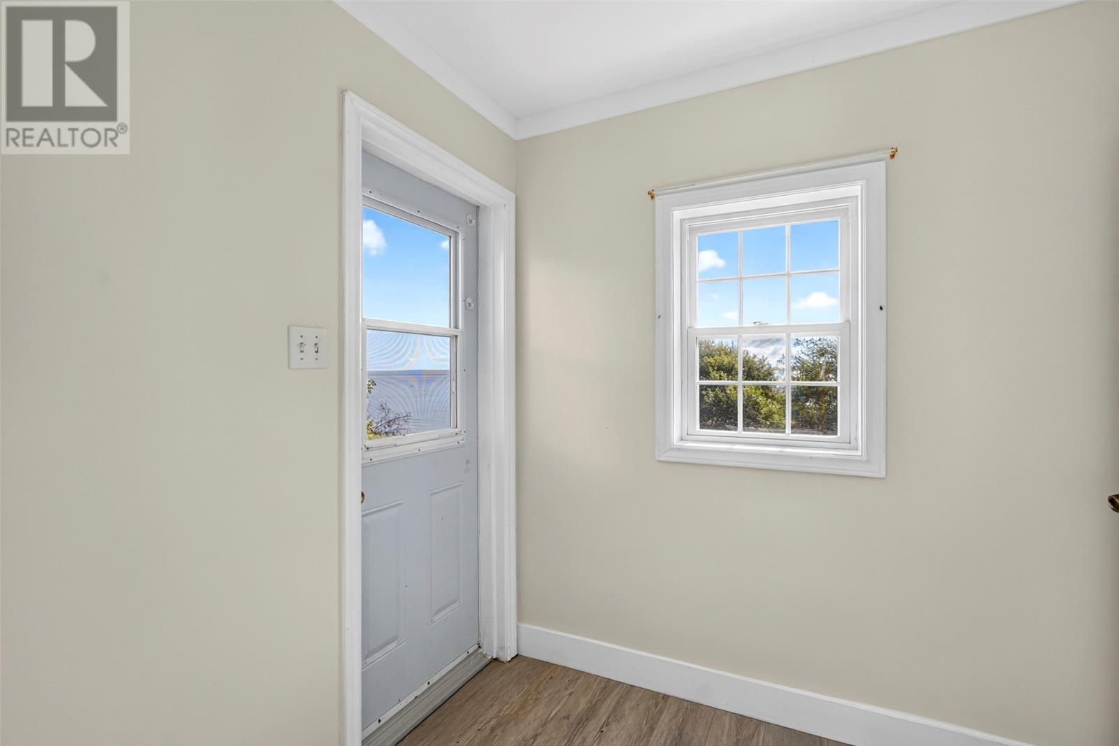 20 Meadow Road Property Photo 10