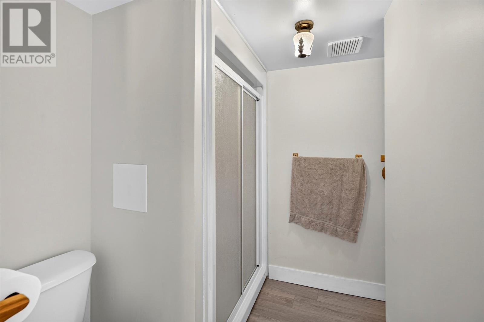 20 Meadow Road Property Photo 21