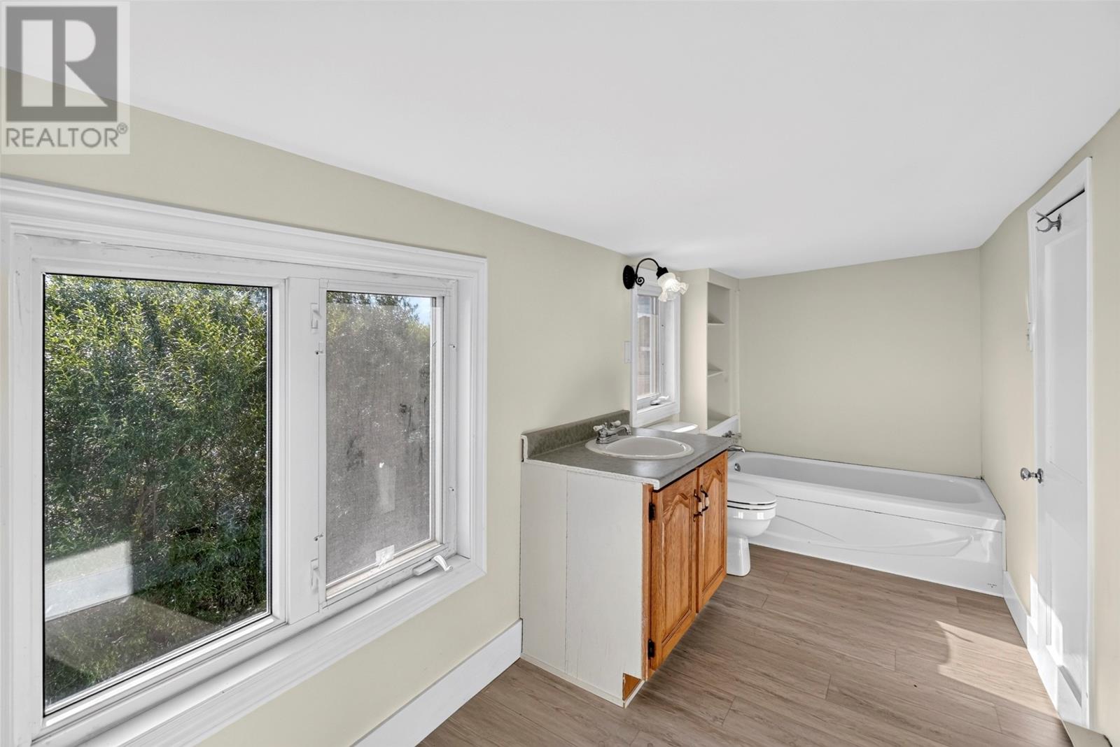 20 Meadow Road Property Photo 27