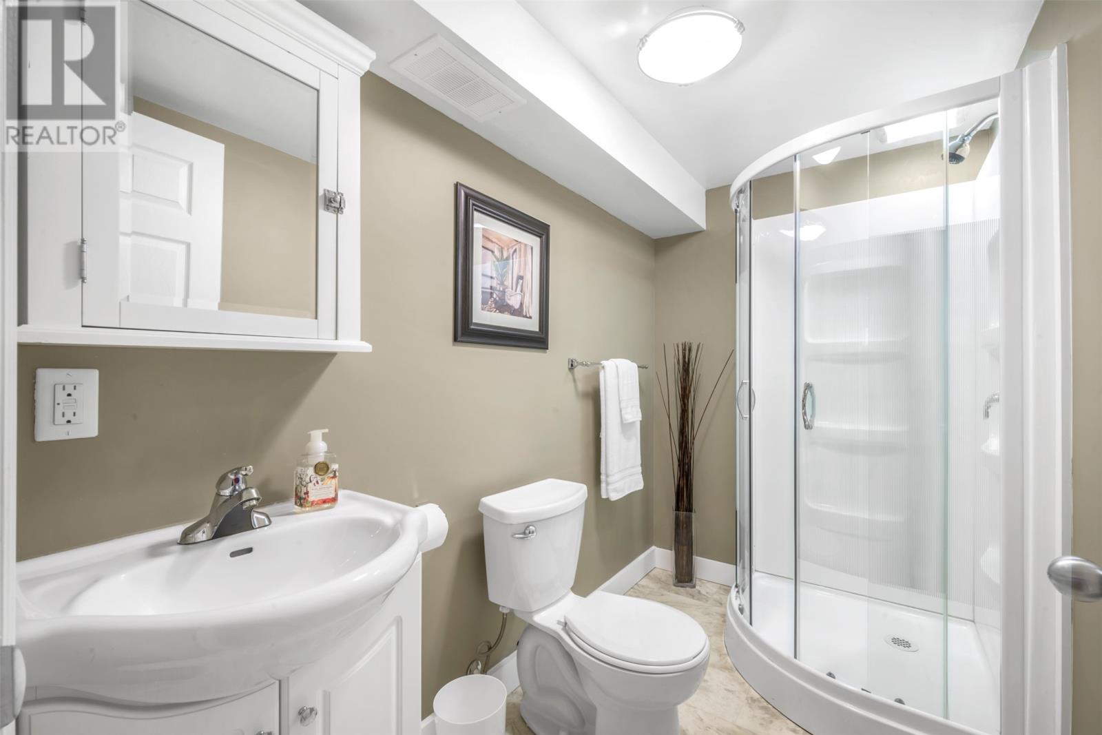 7 Osbourne Street Property Photo 32