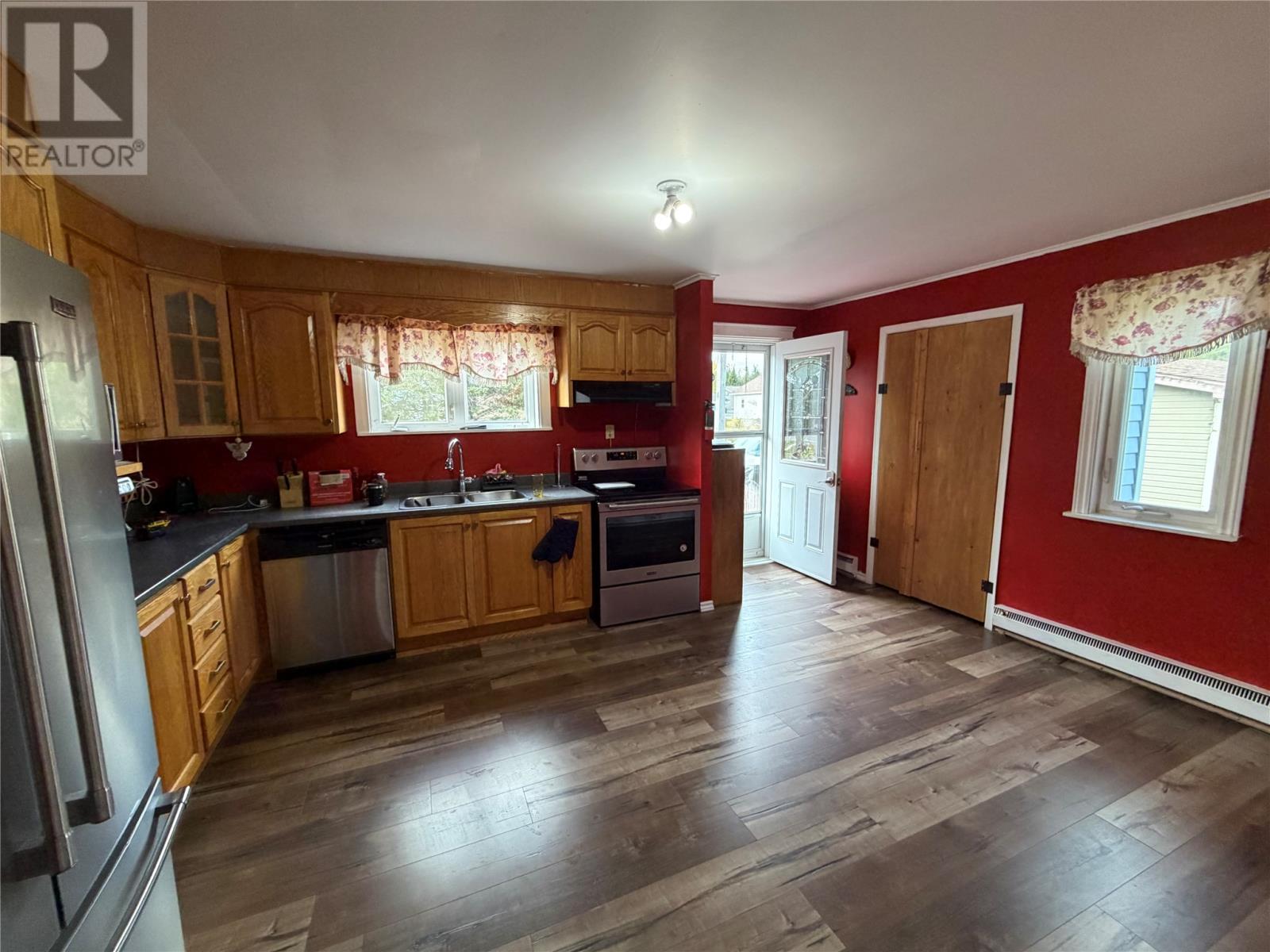 175 East Highway Property Photo 2