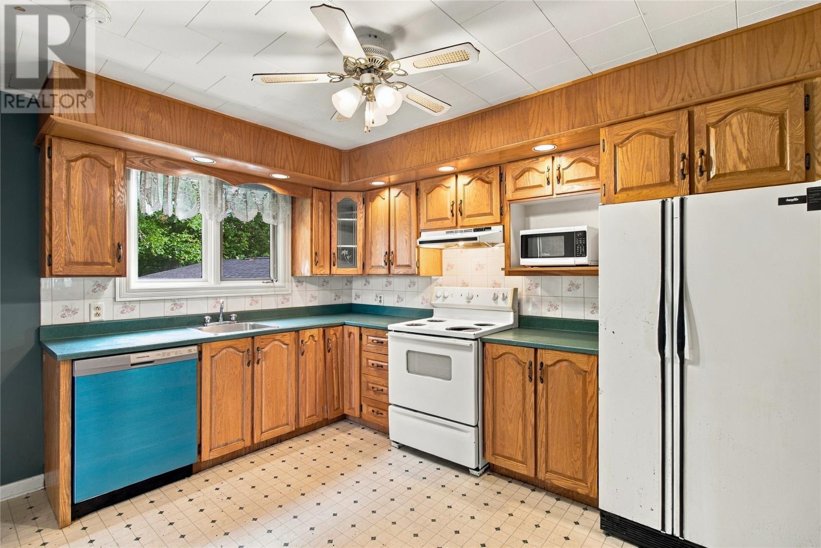 28 Thorburn Road Property Photo 9