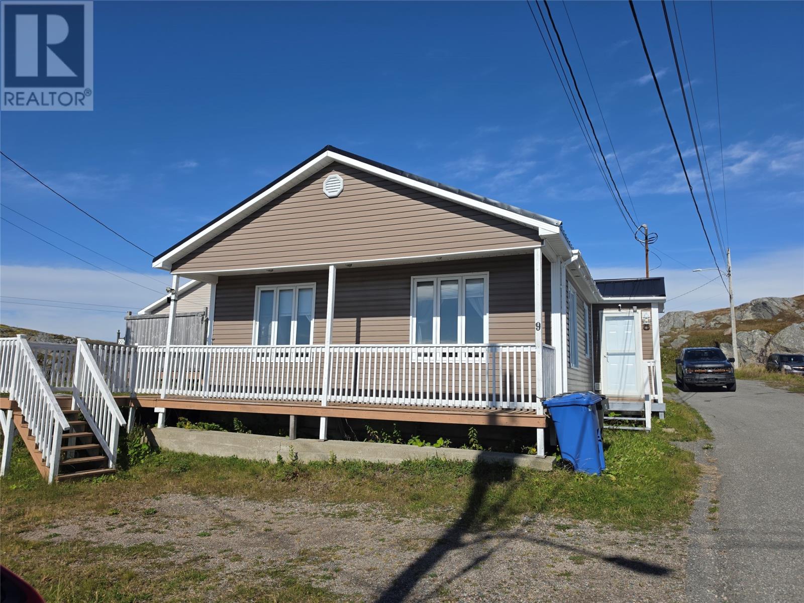 9 Knotts Lane Property Photo 3