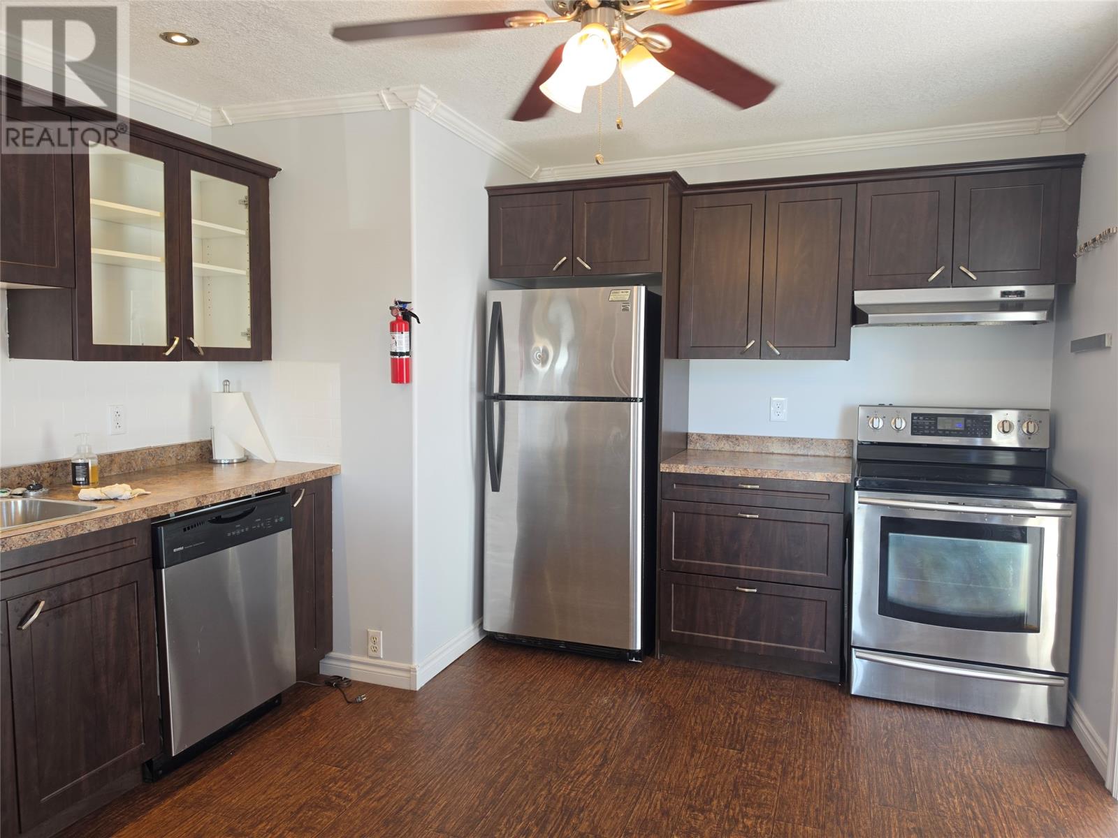 9 Knotts Lane Property Photo 7
