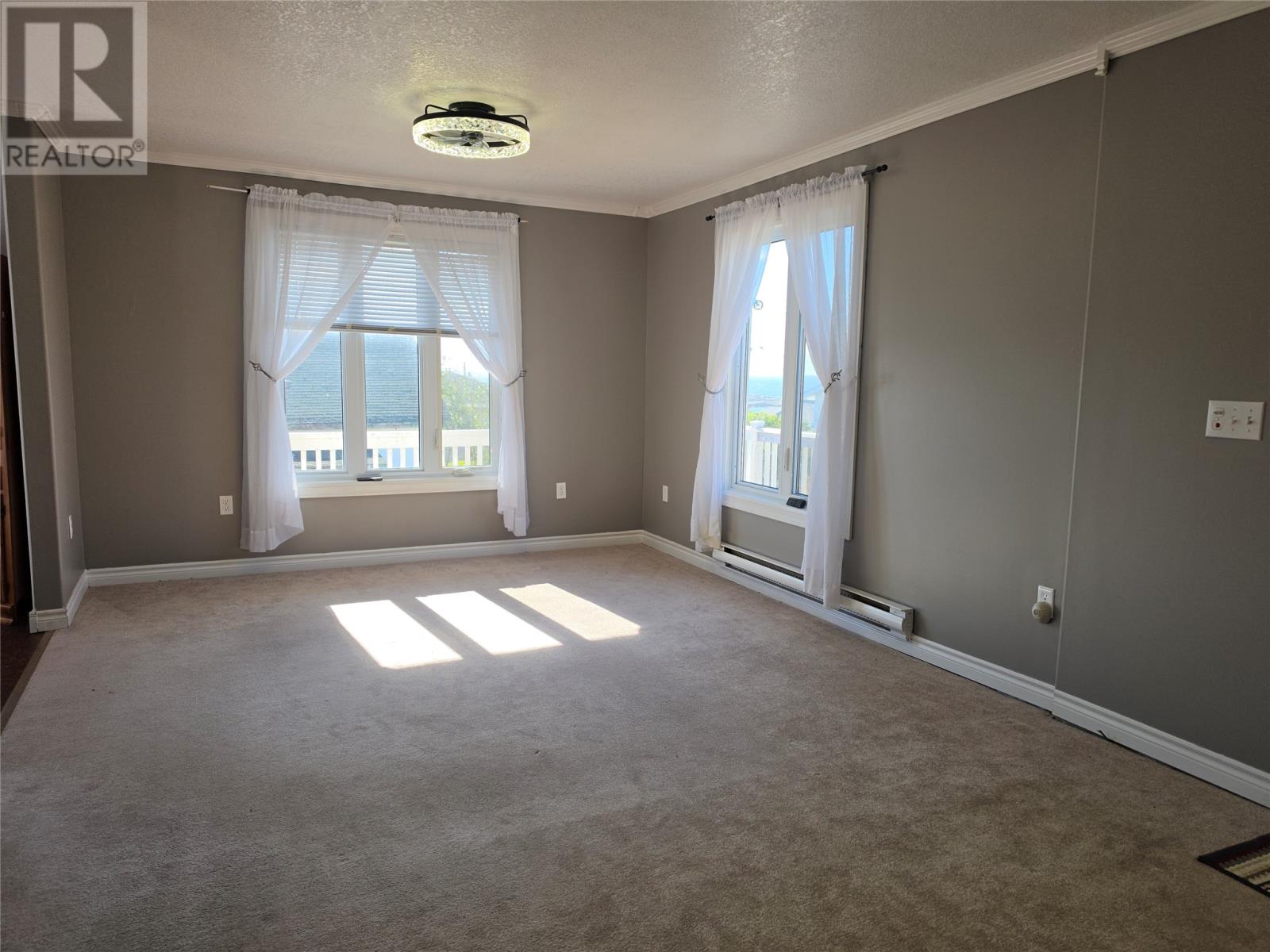 9 Knotts Lane Property Photo 12