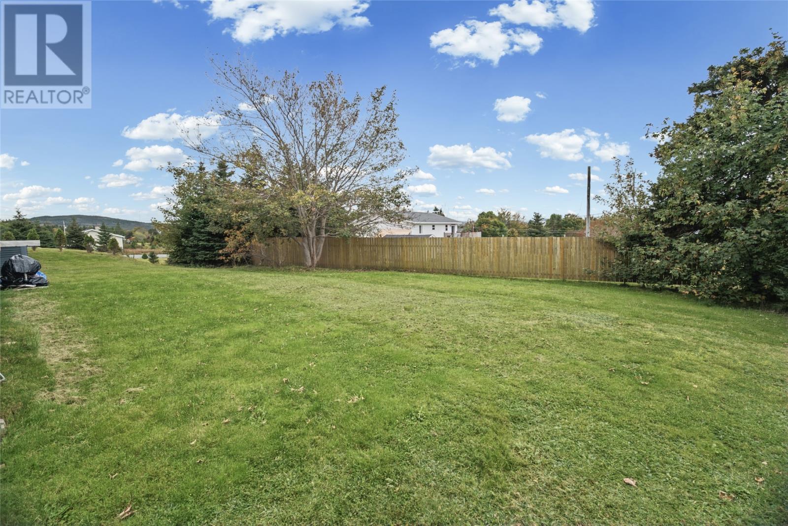 5 Red Cliff Road Property Photo 30