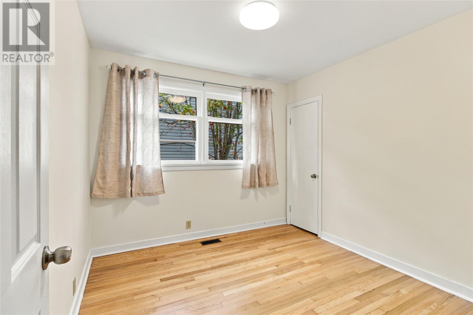 6 Cherry Hill Road Property Photo 12