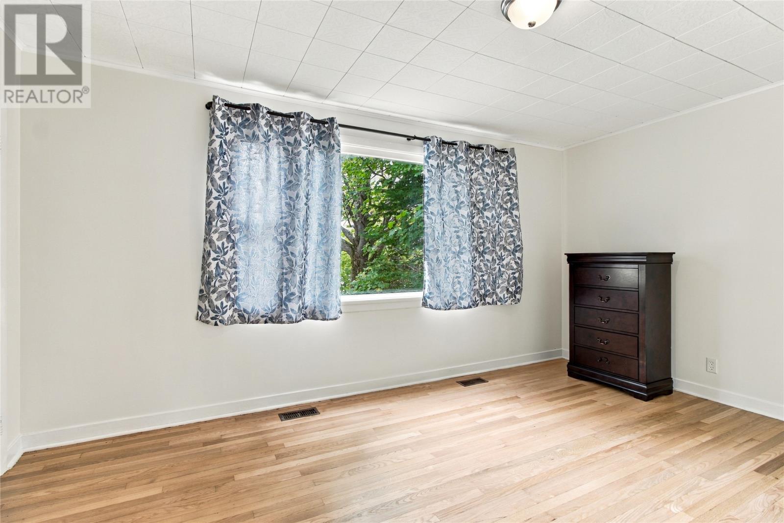 6 Cherry Hill Road Property Photo 13