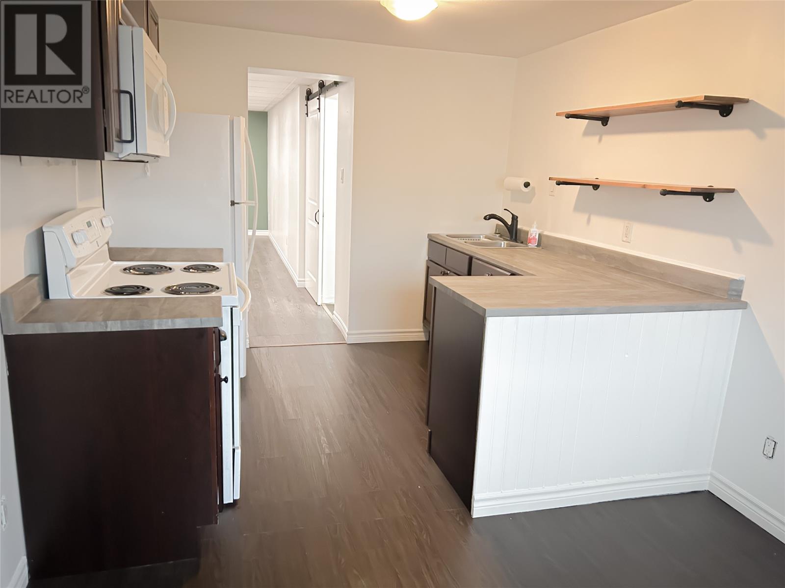 33 Atlantic Avenue Property Photo 28