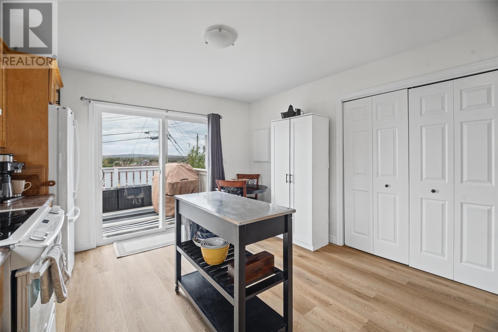 48 Cape Pine Street Property Photo 10