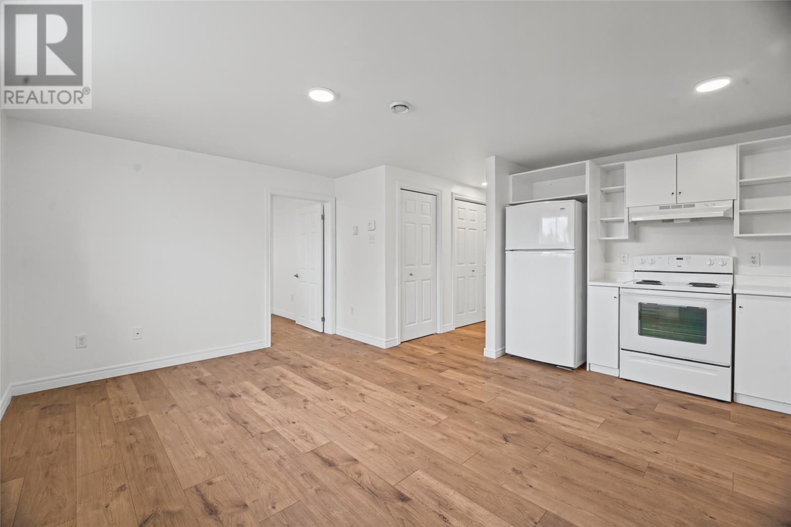 48 Cape Pine Street Property Photo 18