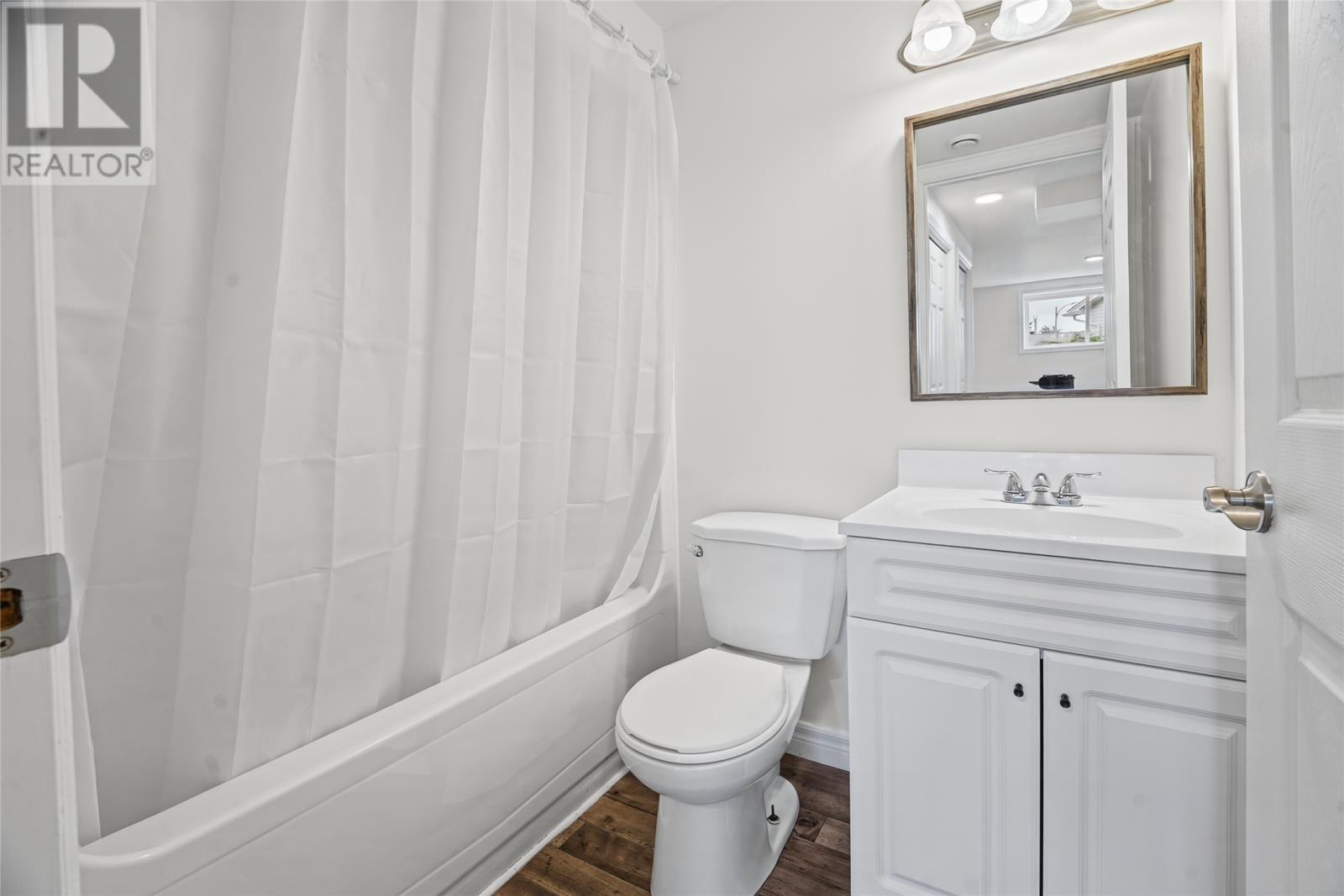 48 Cape Pine Street Property Photo 21